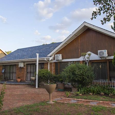 Hotel Kings Halt Bloemfontein Exterior foto