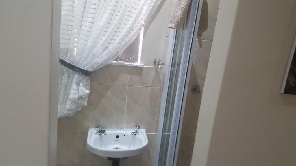 Hotel Kings Halt Bloemfontein Exterior foto